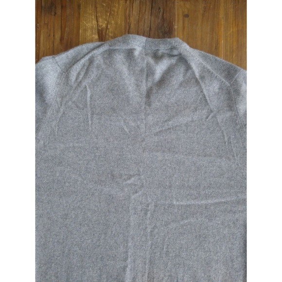 Brooks Brothers Men's Size Large Gray 3-Ply Scottish Cashmere V Neck Sweater - Picture 5 of 6